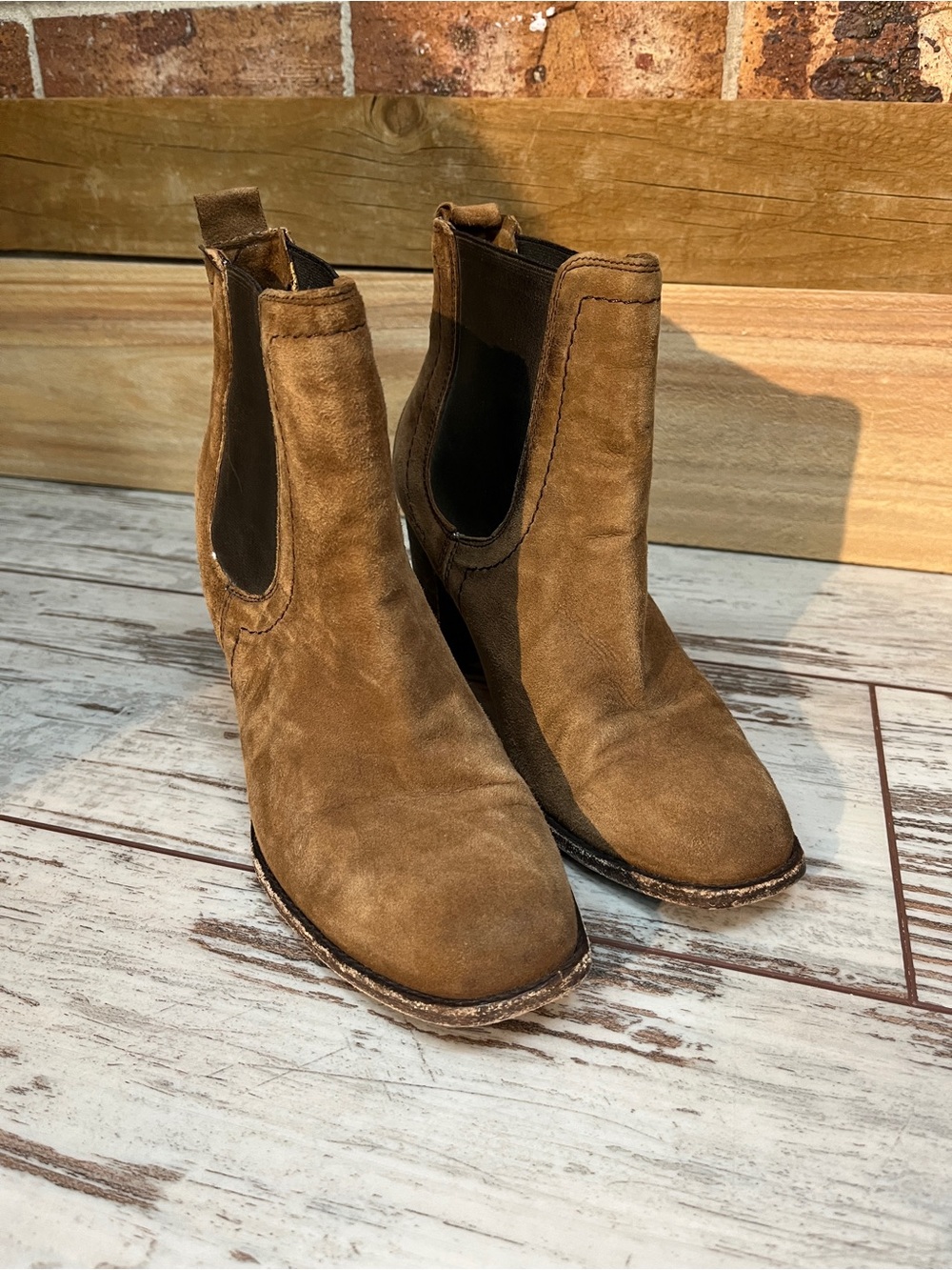 Trask Vaden Brown Oiled Suede Heeled Chelsea Boots Womens 7.5M Block Heel 3"